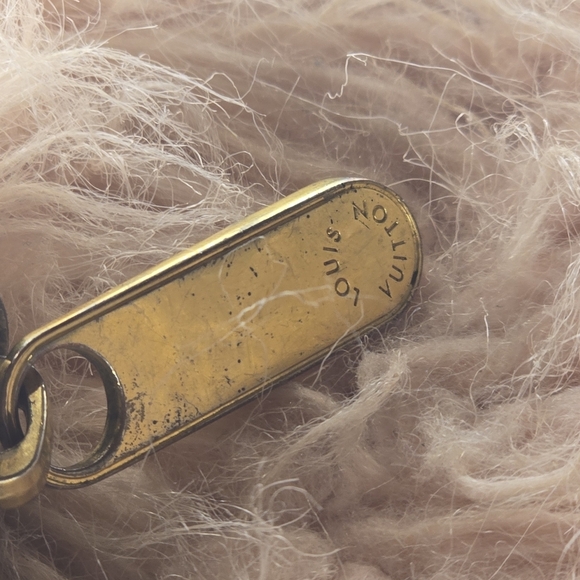 Louis Vuitton Damier Azur Zippy Wallet - Picture 8 of 16